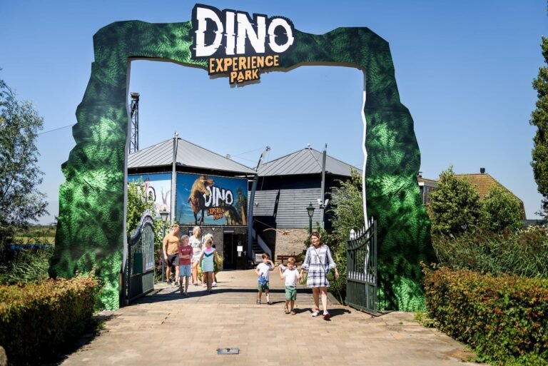 dinosaurus feestje plannen 768x513